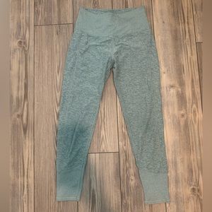 Kirkland Signature high-waisted turquoise leggings